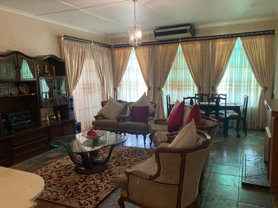 9 Bedroom Property for Sale in Dale View Eastern Cape